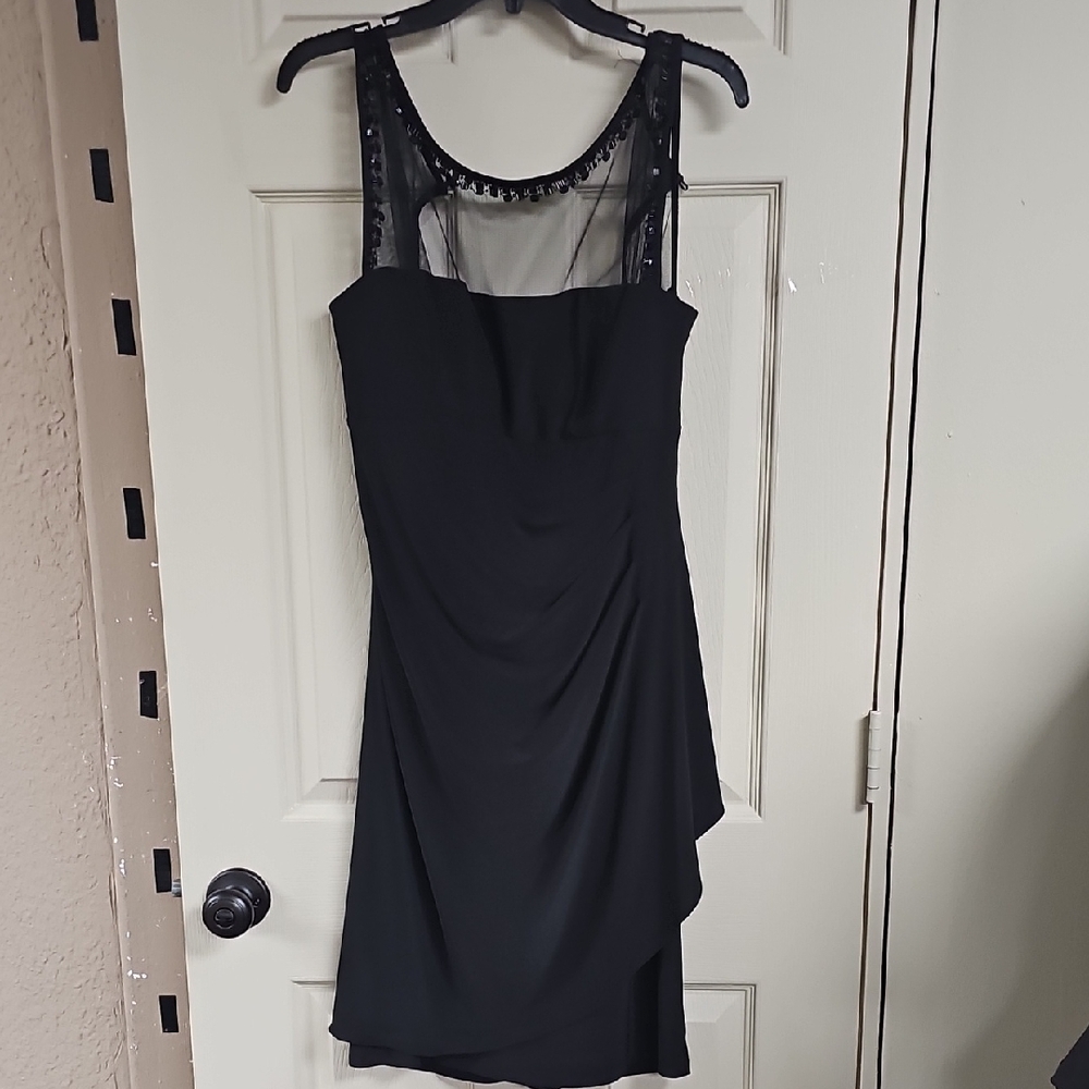 Elegant Black Sleeveless Dress